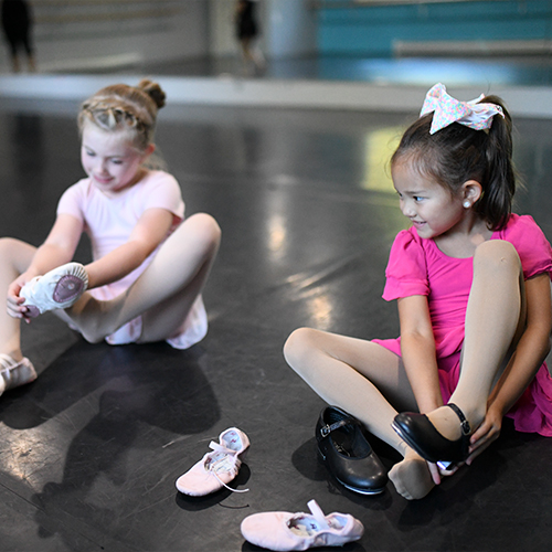 kids-wearing-dance-shoes